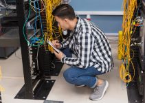 Cum să îți configurezi un server pentru hosting web Cum să îți configurezi un server pentru hosting web