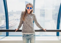 Ținutele de avion: Echilibrul dintre confort, temperatură și practicitate Ținutele de avion: Echilibrul dintre confort, temperatură și practicitate